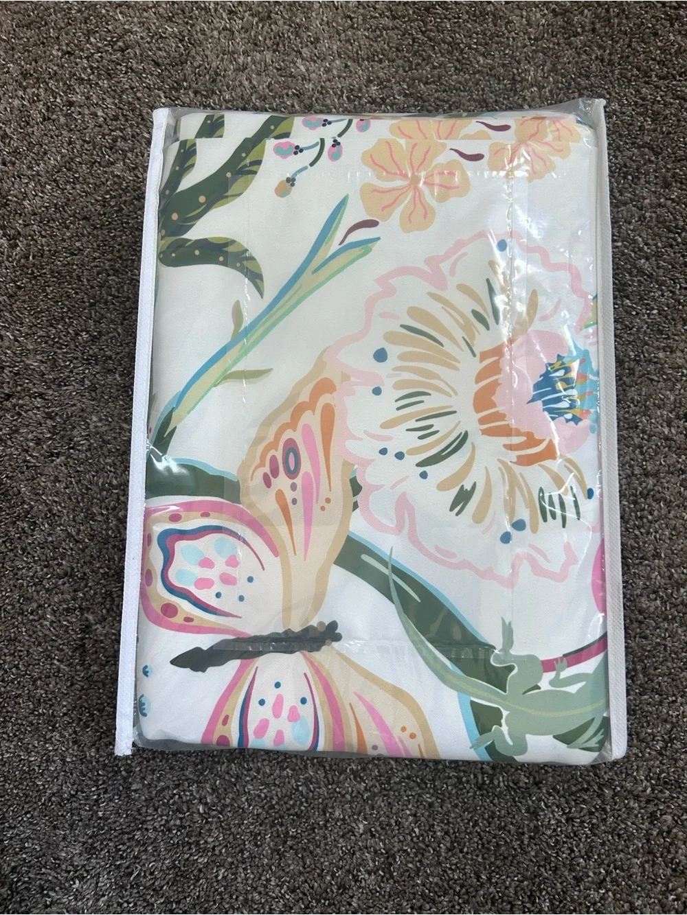 NWT Floral Botanical Curtain Panels in White, Pink & Green 52” x 84”